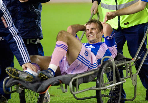 Niclas Alexandersson ut skadad. Skada
