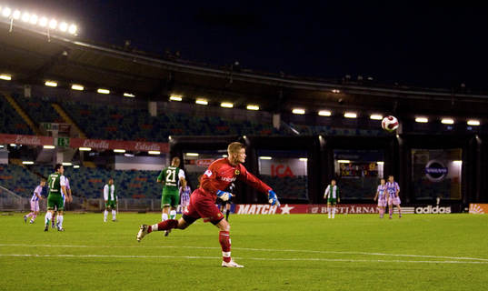 Erland Hellström, målvakt, inkast