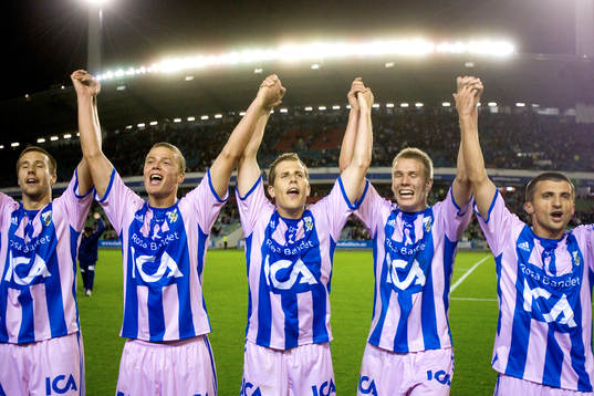 Jubel, fr v  Mattias Bjärsmyr, Ragnar Sigurdsson, Tobias