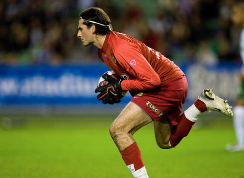George Moussan, målvakt. Rosa bandet