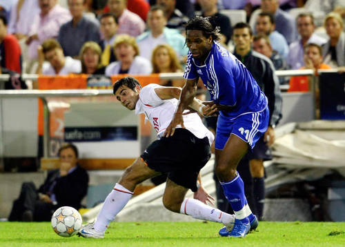 Raul Albiol, Valencia och Didier Drogba, Chelsea