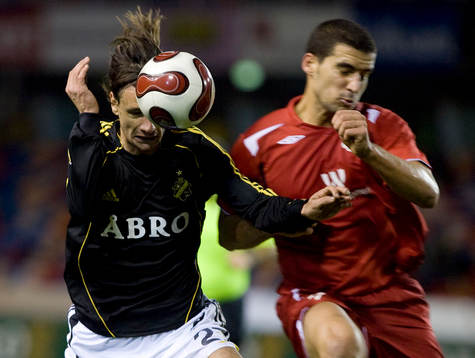 a omg till UEFA Cupen, AIK - Tel Aviv: Ivan Obolo, AIK, och