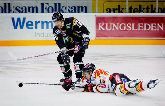 Pelle Prestberg, Färjestad, och Janne Hauhtonen, Brynäs