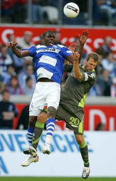 Mohamadou Idrissou, Duisburg och Daniel Jensen, Bremen