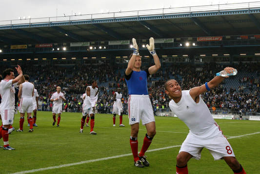 Frank Rost, målvakt och Nigel de Jong, Hamburg, jubel