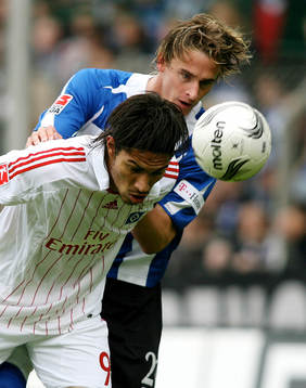 Paolo Guerrero, Hamburg och Matthias Langkamp, Bielefeld
