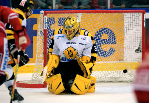 Nicklas Dahlberg, målvakt Skellefteå släpper in 3-2 i