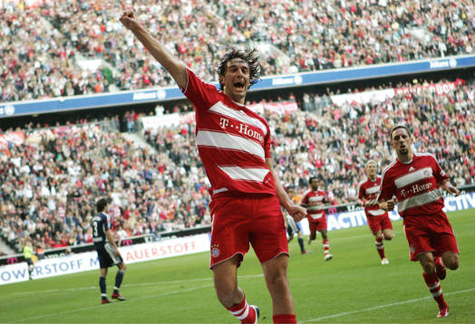 1-0 Jubel Luca Toni, München