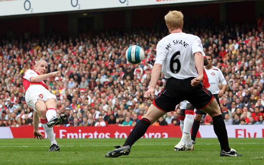 Philippe Senderos, Arsenal, gör mål