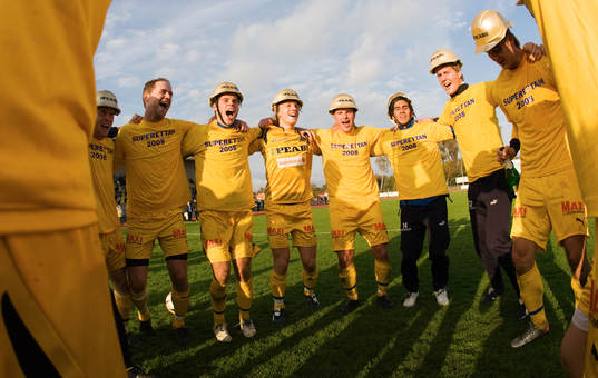 Ängelholm klara för superettan