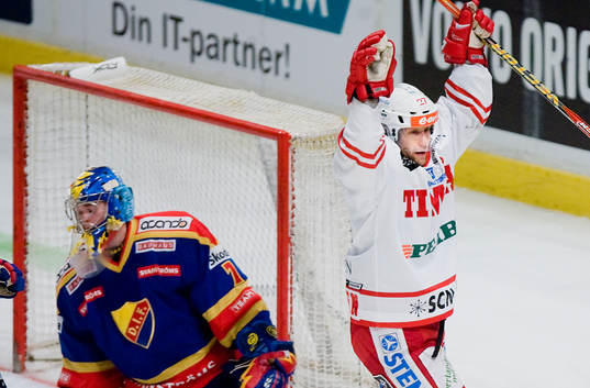 Timo Pärssinen, Timrå, jublar och Daniel Larsson,