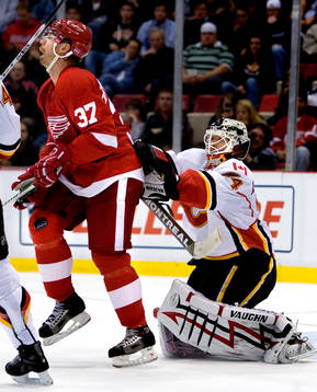 Mikael Samuelsson, styr en puck, styrning,  Miikka