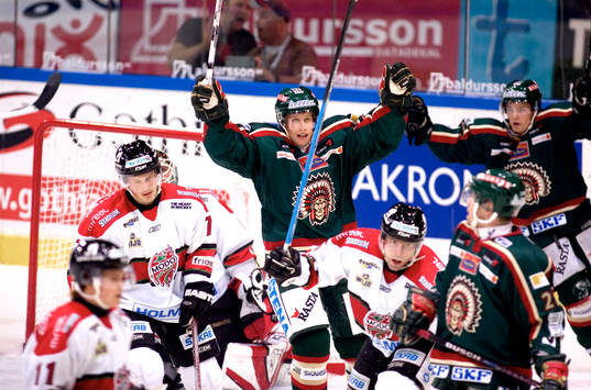 Martin Plüss, Frölunda 1-1. Jubel