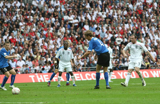 Wayne Rooney, England gör 2-0