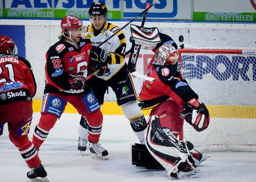 Jhonas Enroth, målvakt, Södertälje, får jobba