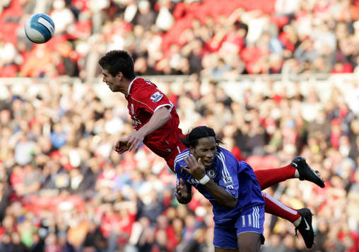 Chris Riggott och Didier Drogba