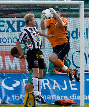 Matthias Eklund, Bois och Nicklas Svensson, målvakt,