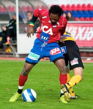 Teofore Bennett, Öster