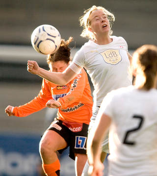Dora Stefanssondottir, LDB och Amanda Stenerkrans, Sunnanå