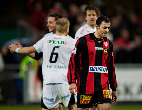 Deppigt i Brommapojkarna. Arash Talebinejad,