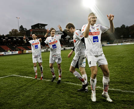 Kalmar, med Patrik Rosengren i spetsen, tackade fansen med