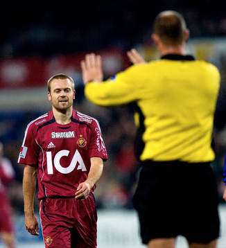 Mattias Jonson, Djurgården. Domare, tecken