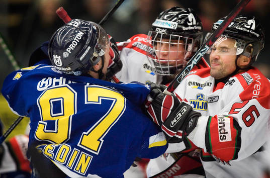 Victor Hedman, Ronald Petrovicky och Per Ledin, HV71