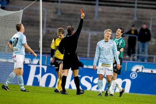 Joakim Nilsson, rött kort, utvisning