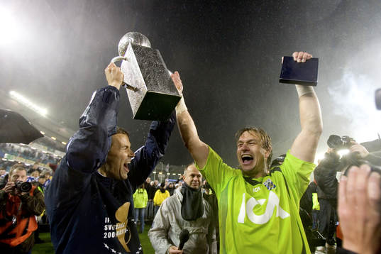 Veteranerna Niclas Alexandersson och Bengt Andersson höjer