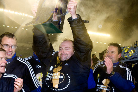 SM-guld, folkhav, Ullevi invaderat, SM-buckla, Lennart