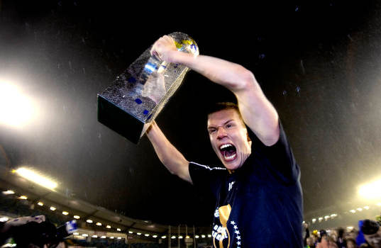 Pontus Wernbloom, IFK Göteborg, jubel, med pokalen,