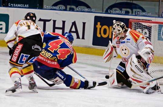 Nicklas Danielsson, Djurgården, är nära att göra mål
