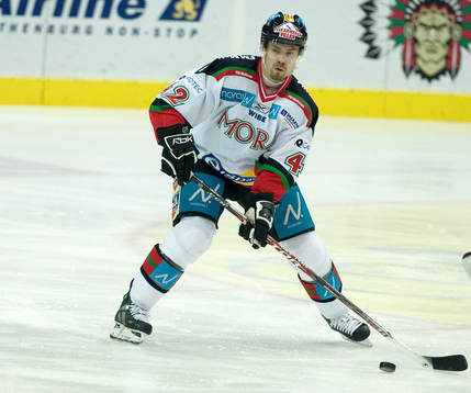 Mikko Kurvinen, Mora