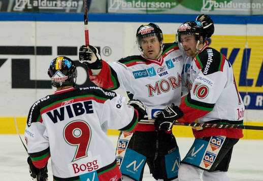 Teemu Elomo, Mora. Glädje. Jubel
