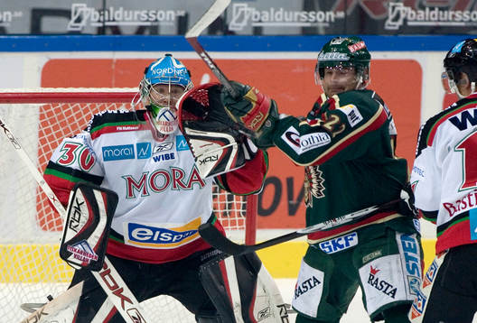 Jonas Esbjörs, Frölunda och Juha Pitkämäki, målvakt,