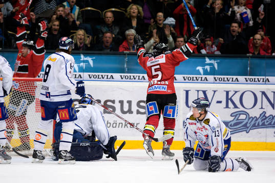 Hans Jonsson, Modo 2-0 (jubel)
