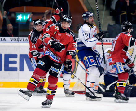 Pierre Hedin, Modo 1-0 (jubel)