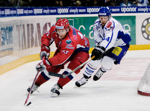Ivan Nepryaev, Ryssland, och Janne Niinimaa, Finland
