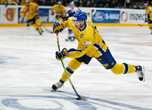 Nils Ekman, Sverige, skjuter in det avgörande 0-1-målet