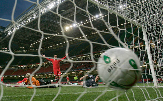 Fotboll, EM-kval, Wales - Irland