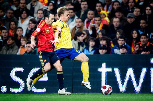 Iniesta, Spanien och Erik Edman, Sverige