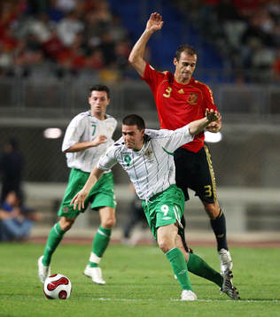 Mariano Pernia, Spanien och David Healey, Nordirland
