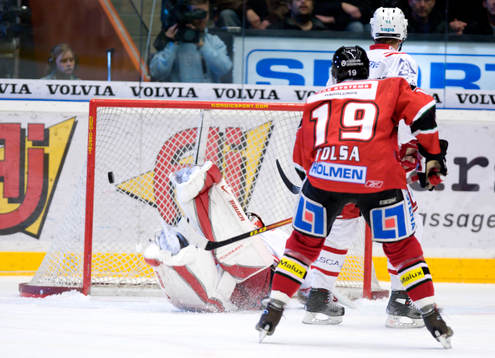 Johan Backlund, Målvakt Timrå släpper in 1-0 av Ronald