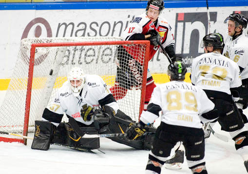 Marcus Paulsson, Malmö och Jimmy Danielsson (målvakt) AIK