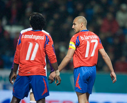 Razak Omotoyossi och Henrik Larsson