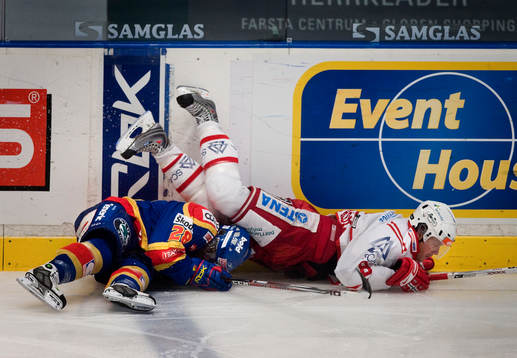 Carl Gustafsson, Djurgården trycks ned av Sanny
