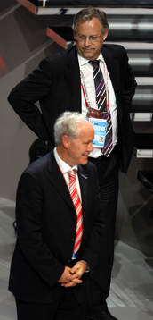 Lars Lagerbäck, förbundskapten, Sverige och Jakob Kuhn,