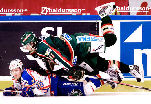 Patric Hörnqvist, Djurgården får Andreas Holmqvist,