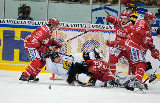 Petri Kokko, Timrå drar ner Lee Goren, Skellefteå