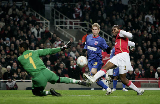 Abou Diaby, Arsenal, gör första målet